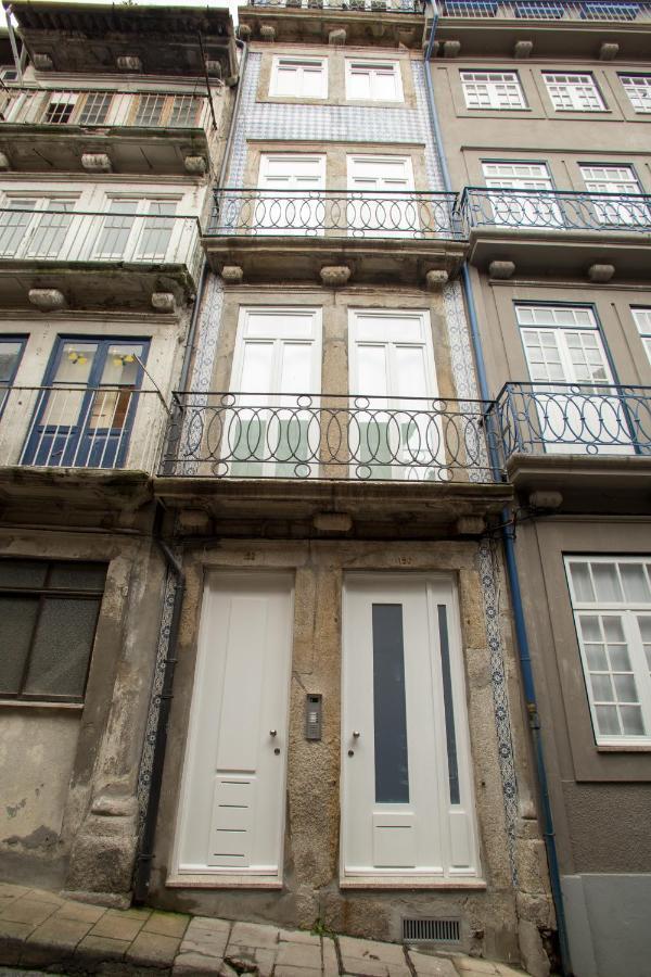 Porto And Clerigos Views By Porto City Hostsアパートメント エクステリア 写真